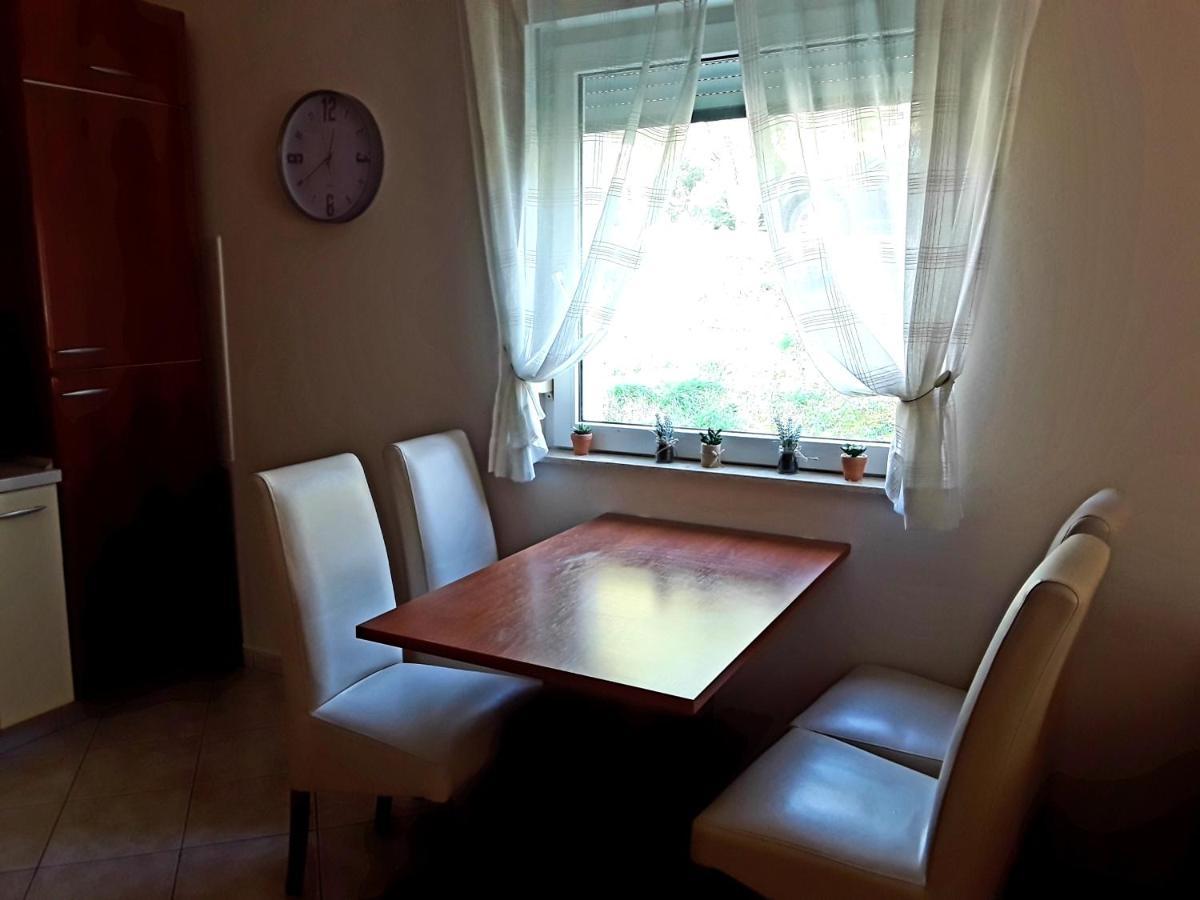 Apartment Ana Pula Extérieur photo